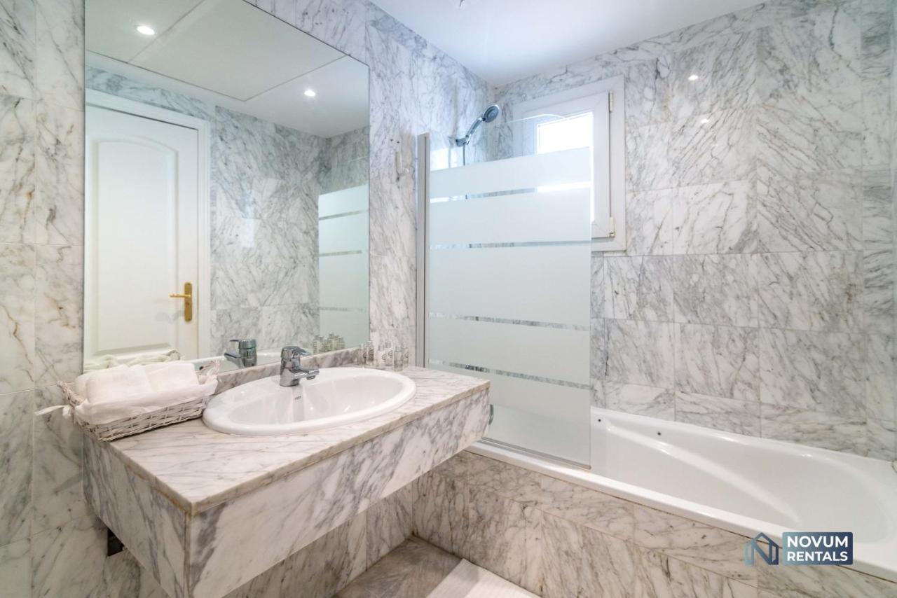 Puerto Banus Finest 2-Bdrm Apt - 50 Metres To Beach Marbella Exteriör bild